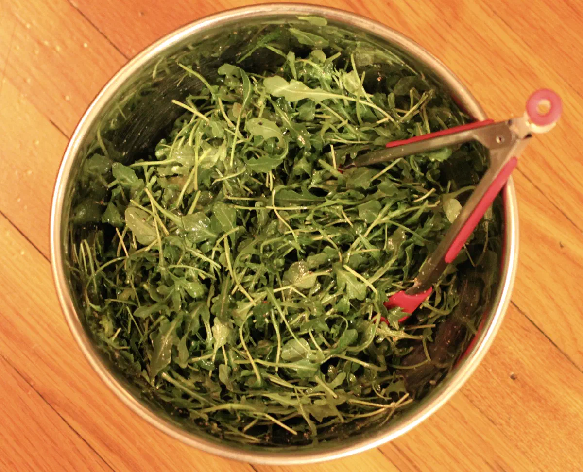 Preparing the arugula